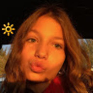 Meet your Posher, Adriana